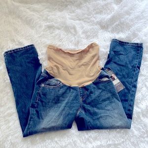 NWT Maternity Capri Jeans size S (4-6)
